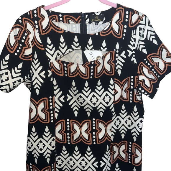 NWT D’iyanu geometric print stretchy neutral color dress - Picture 3 of 5
